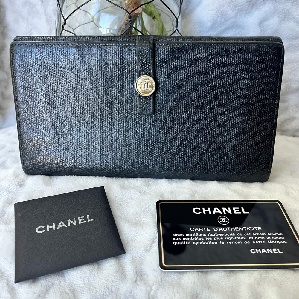 CHANEL Black Long Caviar Leather Wallet w/Authenticity Card & Care Cards.Bifold